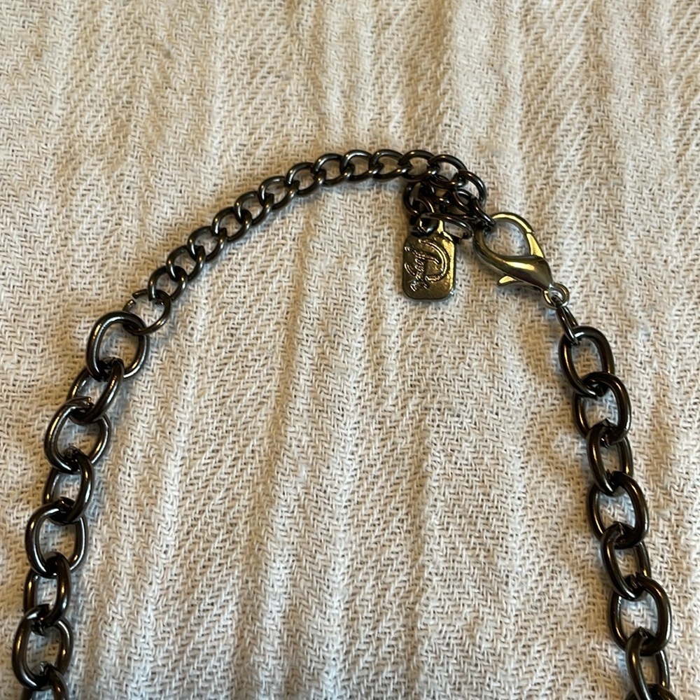 Purple sparkly necklace - Picture 4 of 4